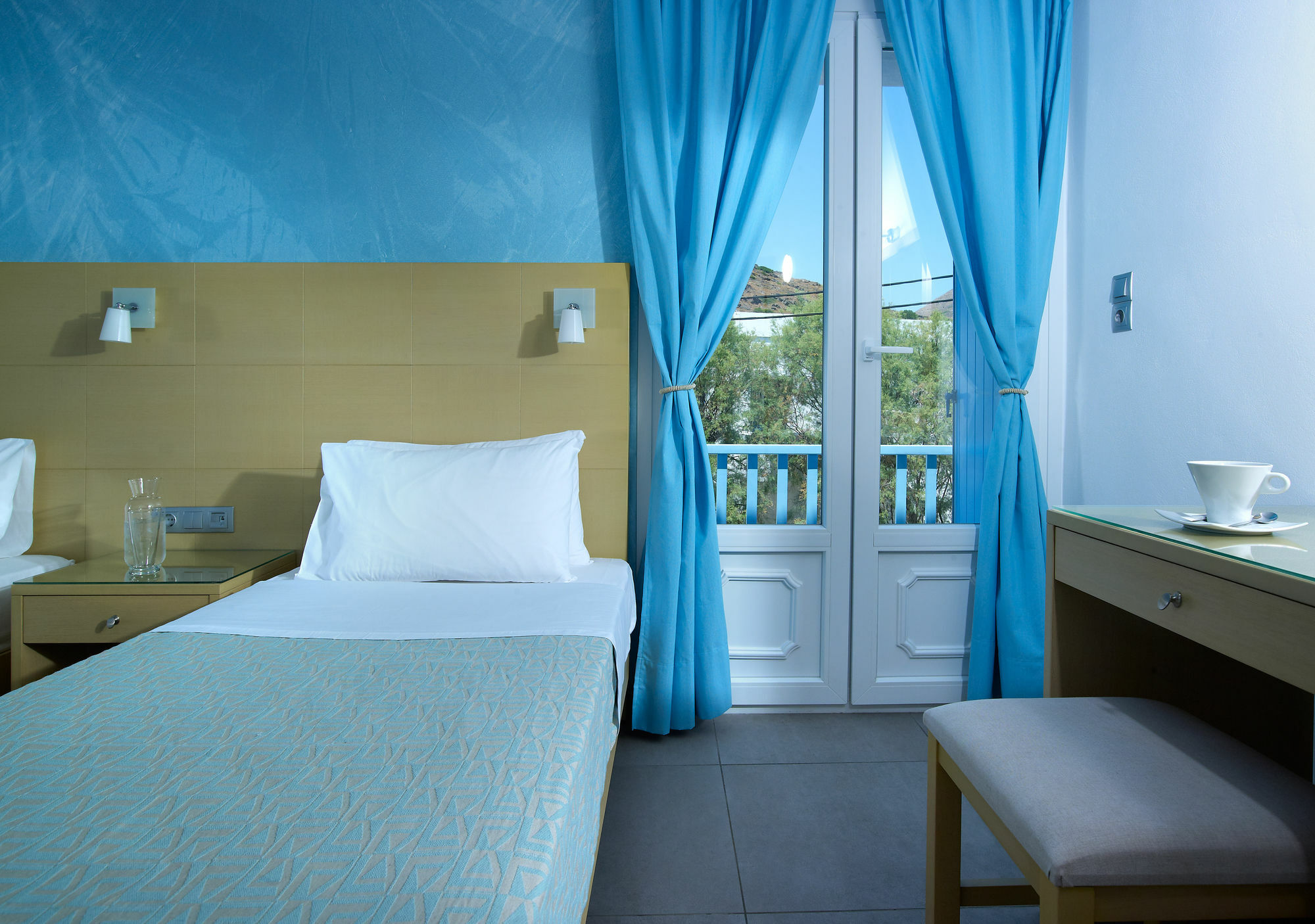 Blue Harmony Hotel Kini Exteriér fotografie